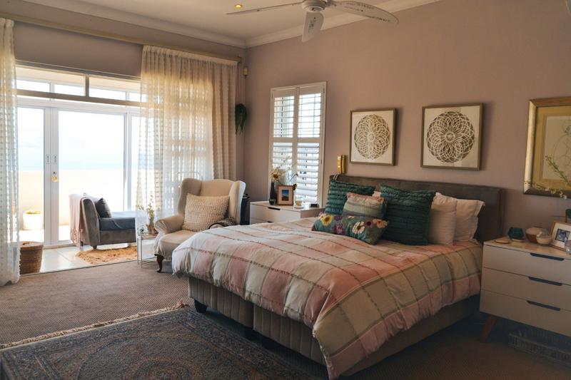 4 Bedroom Property for Sale in Simons Kloof Western Cape